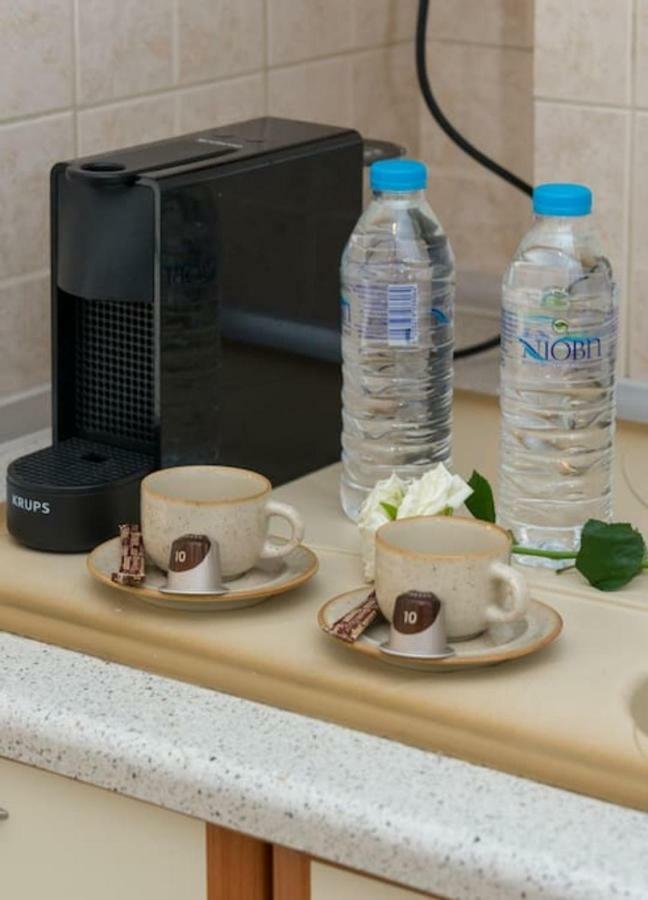 Central Studio! Fiber Wifi, Ac, Private, Self Check-In! テッサロニキ エクステリア 写真